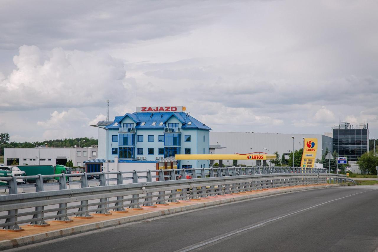Zajazd Blue Modla Krolewska Exterior foto
